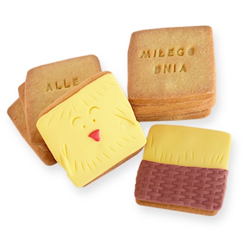 Zestaw maślanych ciasteczek wielkanocnych.