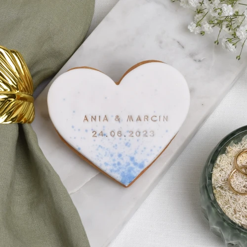 Ciastko lukrowane z motywem akwareli