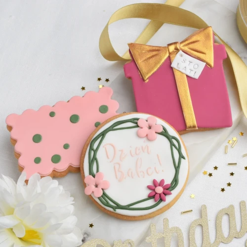 KUKI-R2136 Zestaw 3 ciasteczka lukrowane Dzień Babci.webp