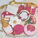 Zestaw 10 ciastek urodzinowych Burgund i Róż