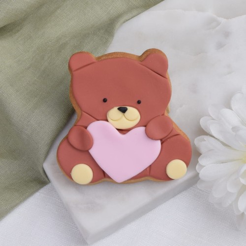 Ciasteczko Miś z serduszkiem.