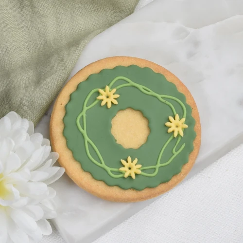 Ciasteczko lukrowane wielkanocny wianuszek.