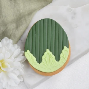 Ciastko lukrowane Pisanka Paski i koronka Zieleń