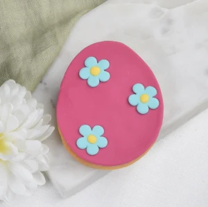 Ciastko lukrowane Pisanka w kwiatki Burgundowa