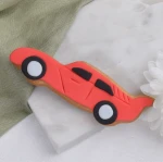 Ciastko lukrowane AUTO sportowe czerwone
