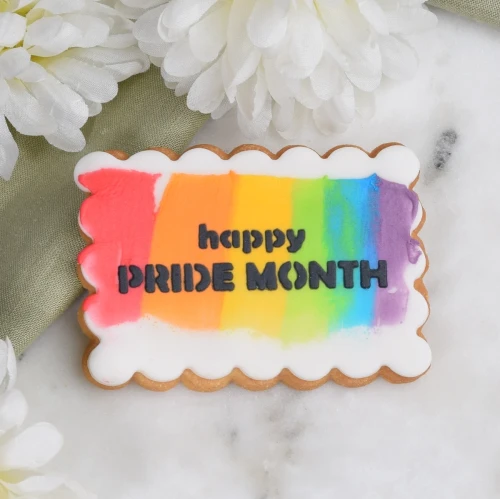 Tęczowe ciasteczko na Pride Month.