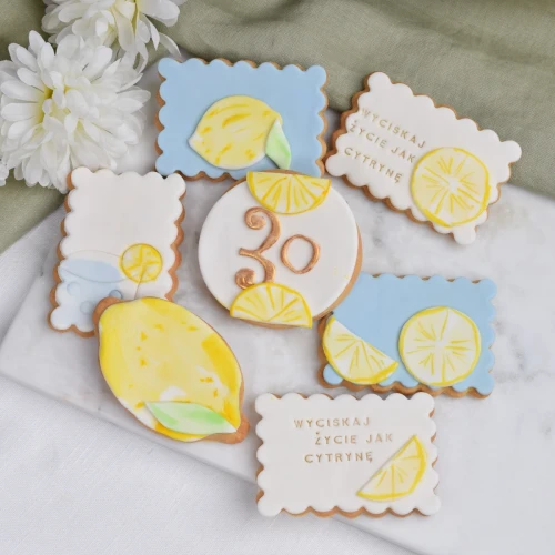 Zestaw ciasteczek w motywem sycylijskich cytryn.