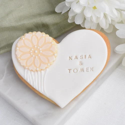 Boho ciasteczko maślane z motywem Mandali.