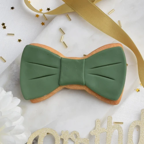 Ciasteczko w kształcie muszki.