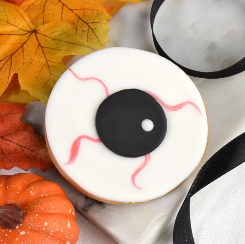 Ciasteczko na Halloween gałka oczna.