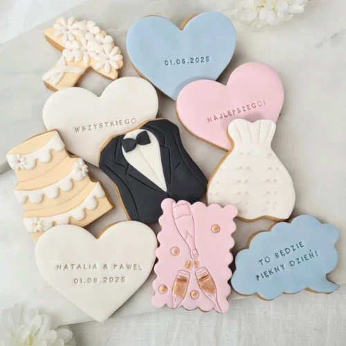 Zestaw ciasteczek ślubnych.