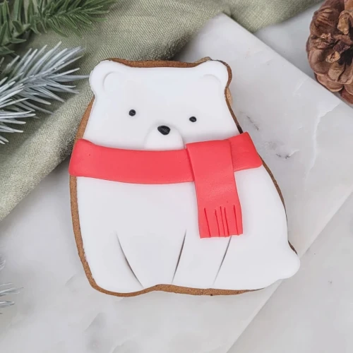 Ciasteczko Miś polarny w szaliku.