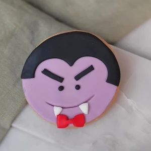 Ciastko lukrowane na Halloween Drakula - Wampir