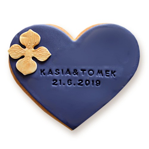 Ciasteczko lukrowane ze złotym ornamentem